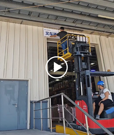 仓库指示牌现场施工