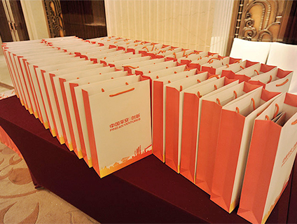 产品外包装 / 手提袋设计